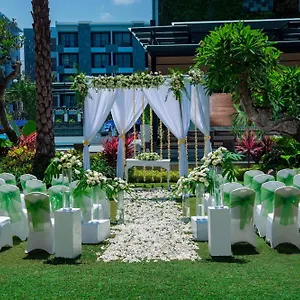 Курортный комплекс Courtyard By Marriott Bali, Семиньяк